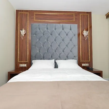 Hotel Sahra Airport 3*