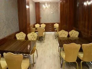 Hotel Sahra Airport 3*