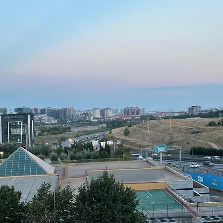 호텔 Sahra Airport 3*